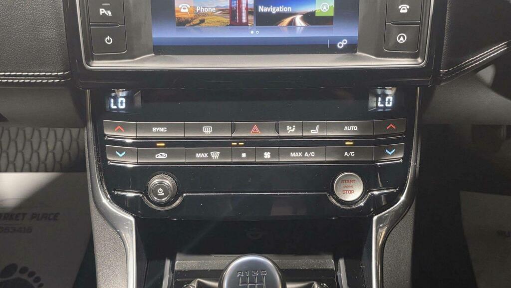 Jaguar XE Xe R-sport D Blue #29