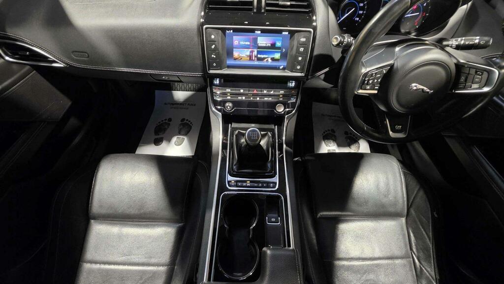 Jaguar XE Xe R-sport D Blue #12