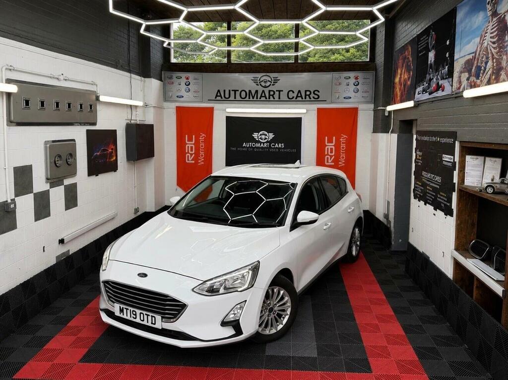 Ford Focus Hatchback 1.5 Ecoblue Titanium Euro 6 Ss 2 MT19OTD White #3