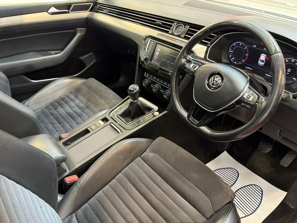 Volkswagen Passat 2017 1.6 Tdi Gt Estate Euro 6 S Grey #7