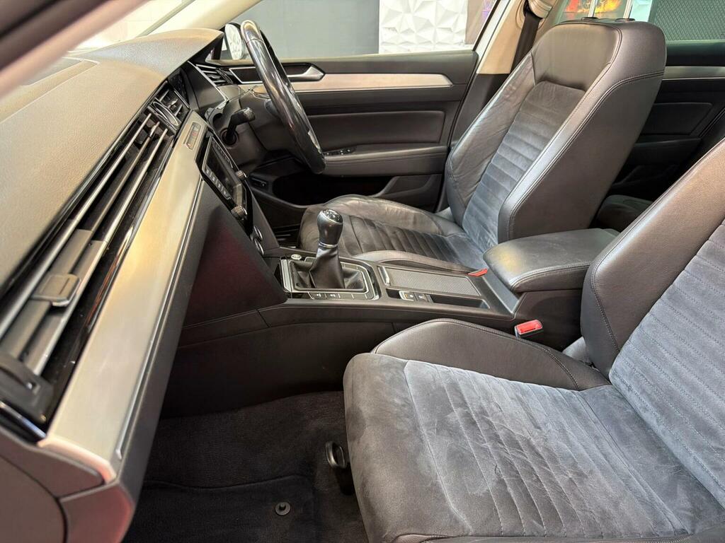Volkswagen Passat 2017 1.6 Tdi Gt Estate Euro 6 S Grey #34