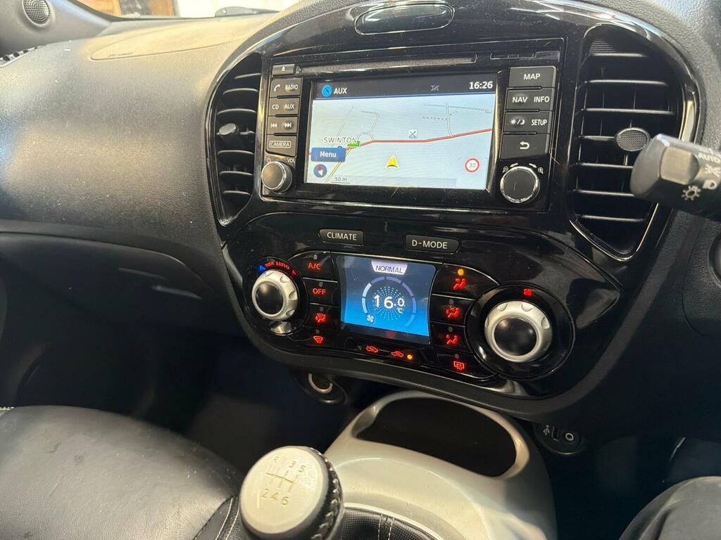 Nissan Juke Red #20