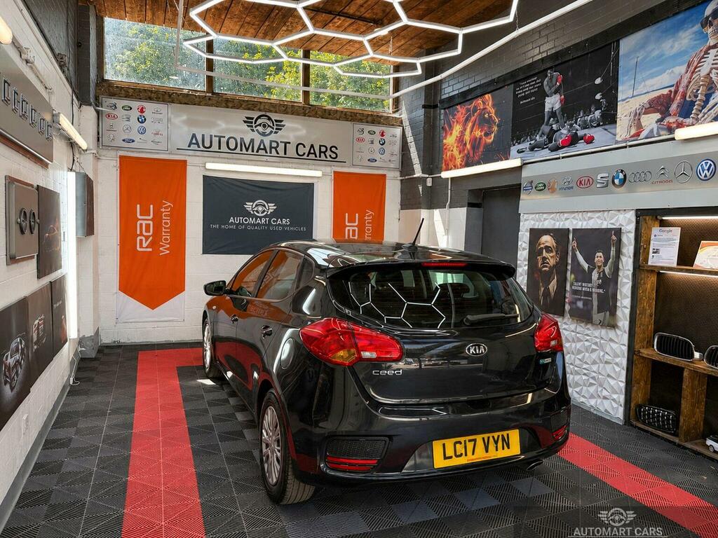 Kia Ceed 1.6 Crdi 1 Euro 6 Ss Black #4
