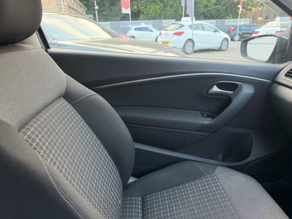 Volkswagen Polo Bluegt White #20