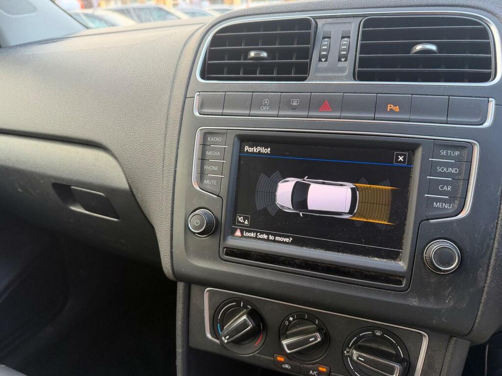 Volkswagen Polo Bluegt White #23