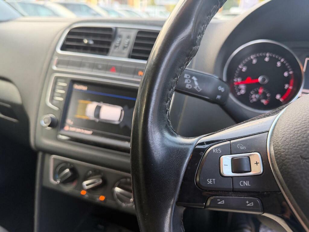 Volkswagen Polo Bluegt White #16