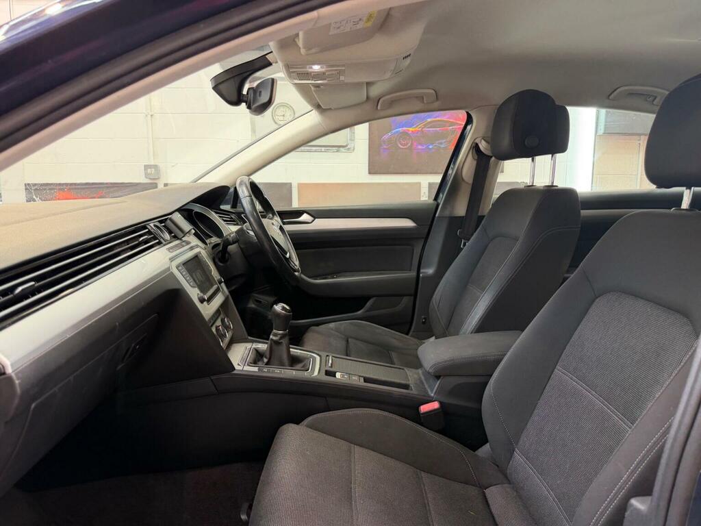 Volkswagen Passat 2.0 Tdi Bluemotion Black #14