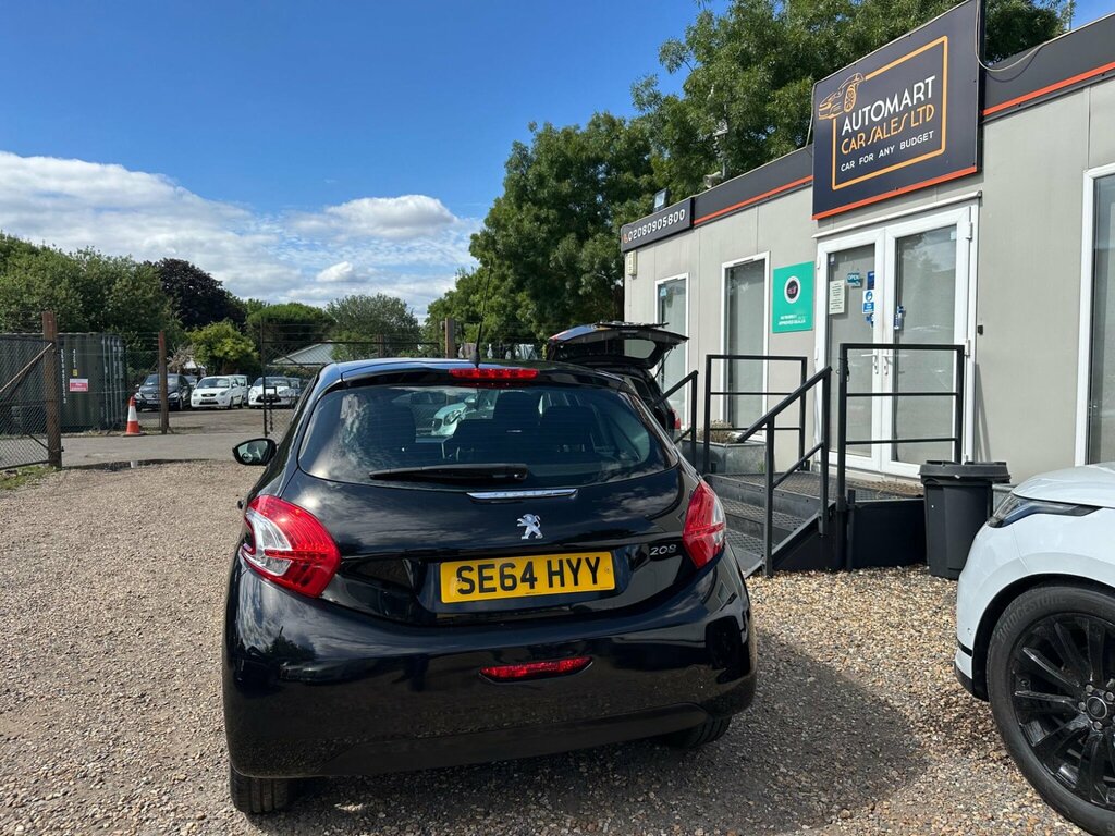 Peugeot 208 1.2 Vti Style - 20 Road Tax, 12 Months, 2 Keys Black #24