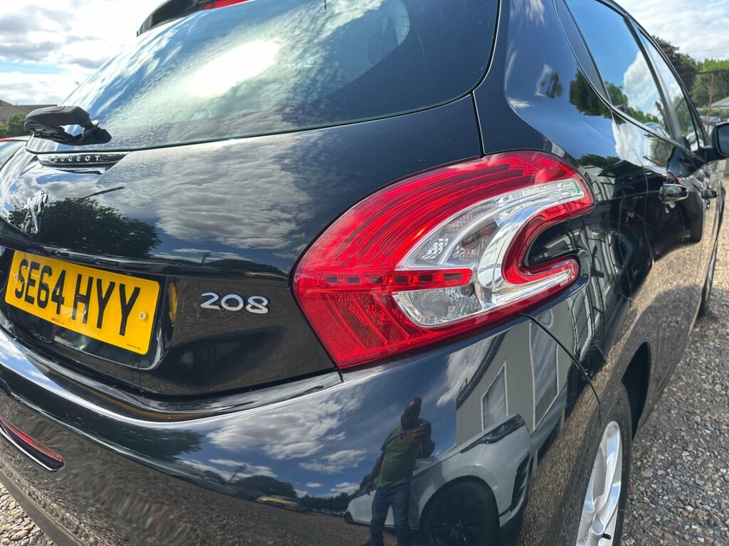 Peugeot 208 1.2 Vti Style - 20 Road Tax, 12 Months, 2 Keys Black #55