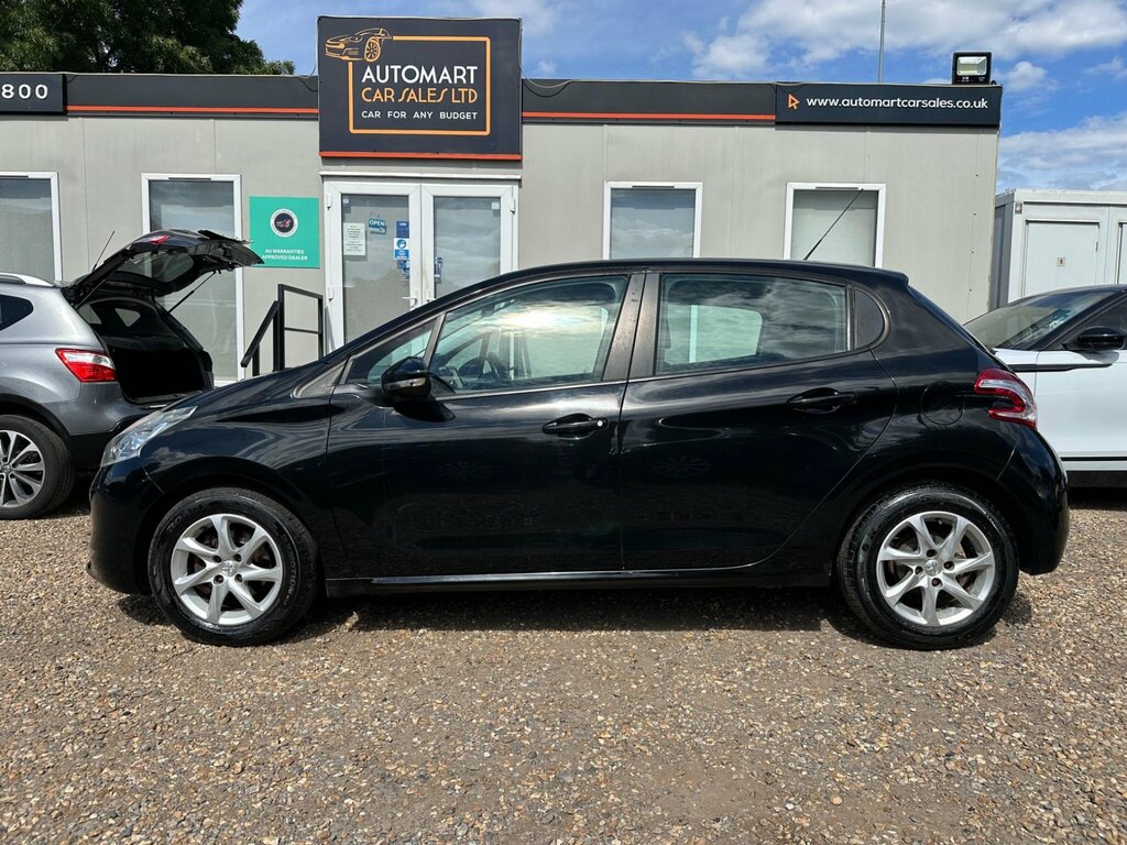 Peugeot 208 1.2 Vti Style - 20 Road Tax, 12 Months, 2 Keys Black #17