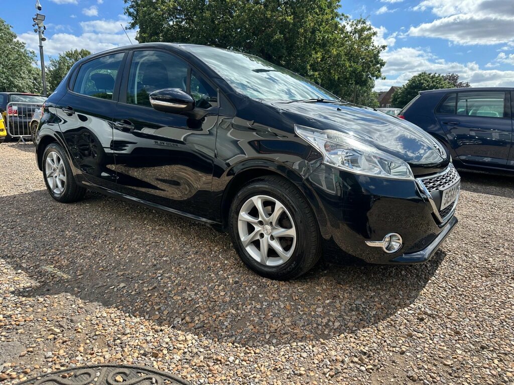 Peugeot 208 1.2 Vti Style - 20 Road Tax, 12 Months, 2 Keys Black #11