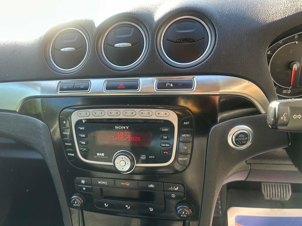 Ford Galaxy Titanium Silver #51