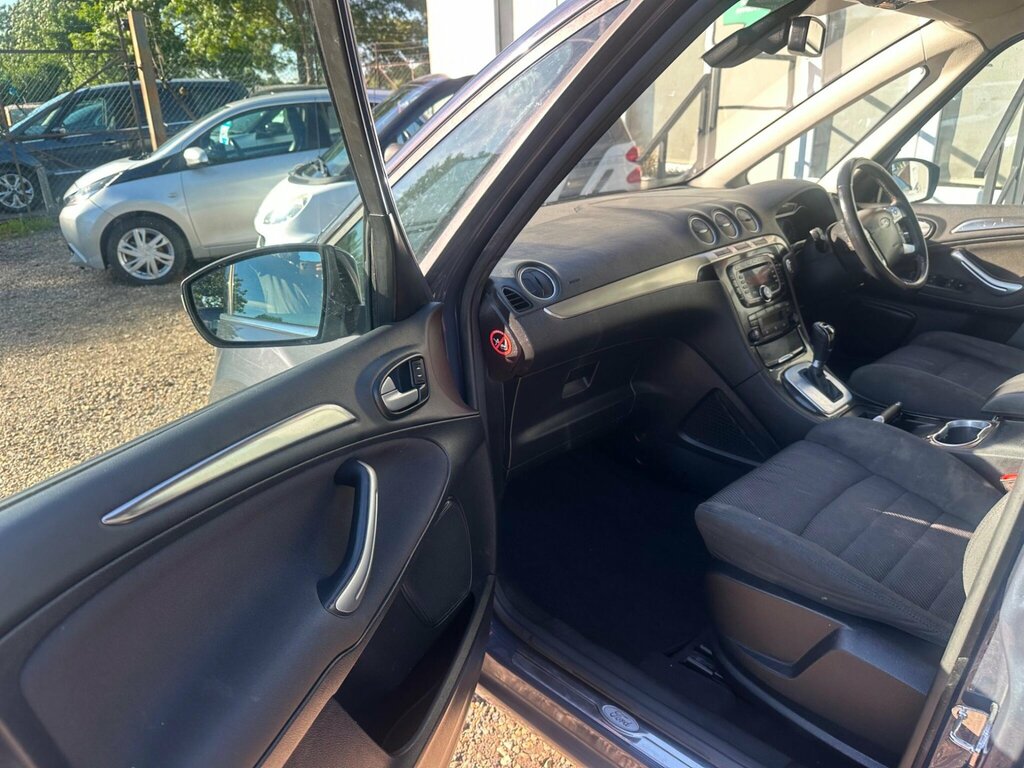 Ford Galaxy Titanium Silver #50