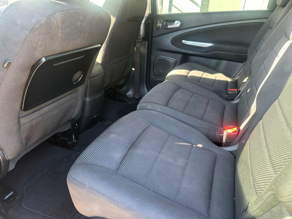 Ford Galaxy Titanium Silver #35