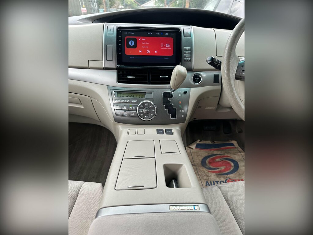Toyota Estima Mpv White #19