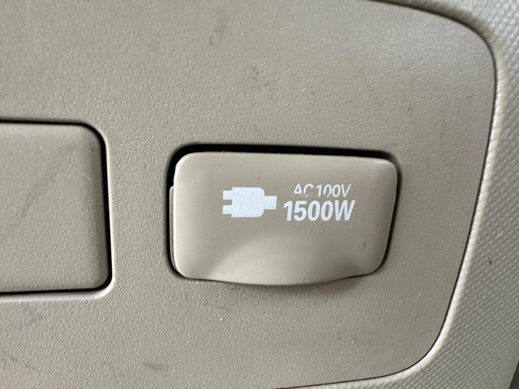 Toyota Estima Mpv White #35