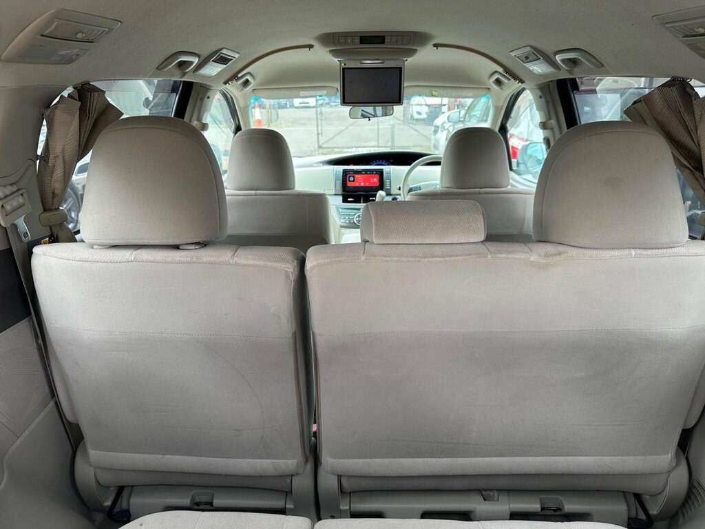 Toyota Estima Mpv White #25