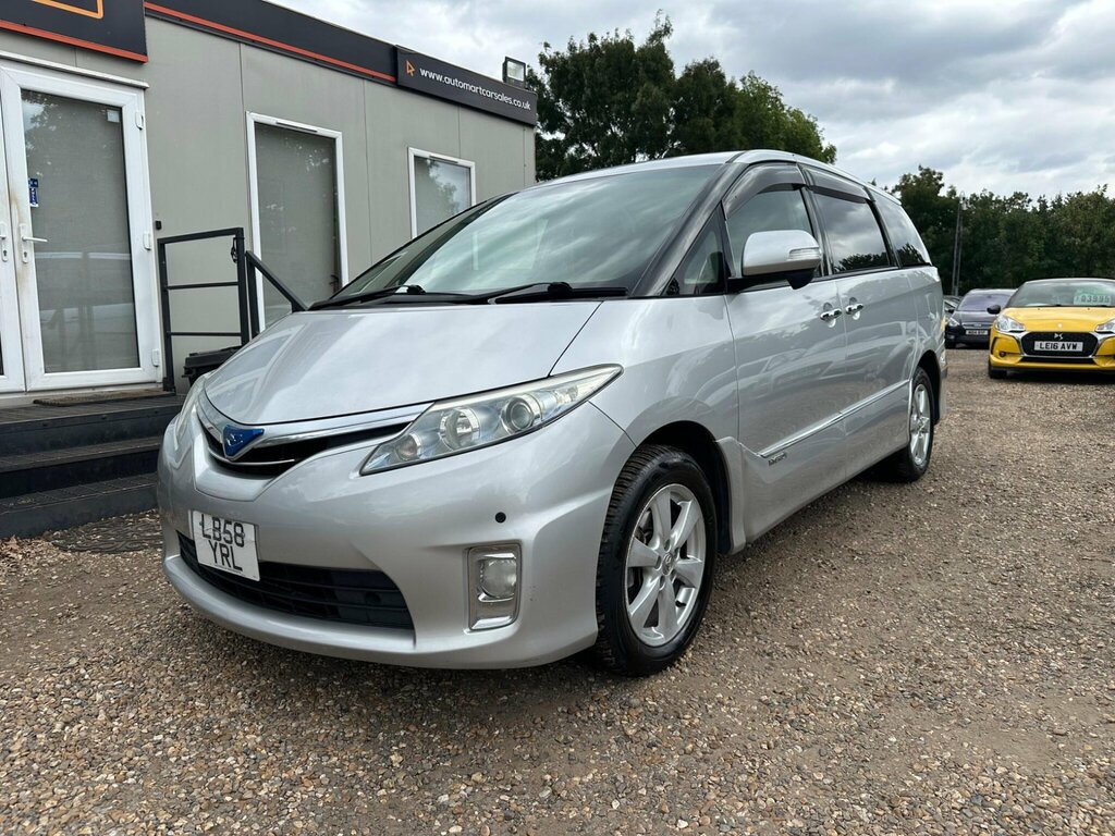Toyota Estima Mpv White #8