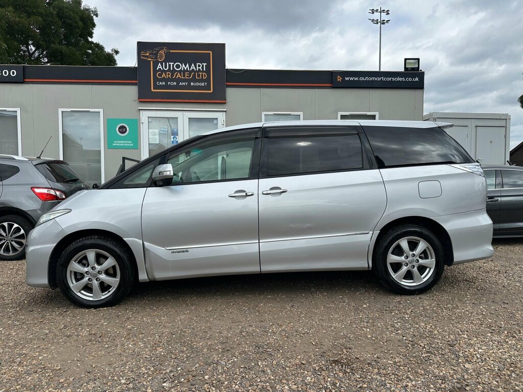Toyota Estima Mpv White #22