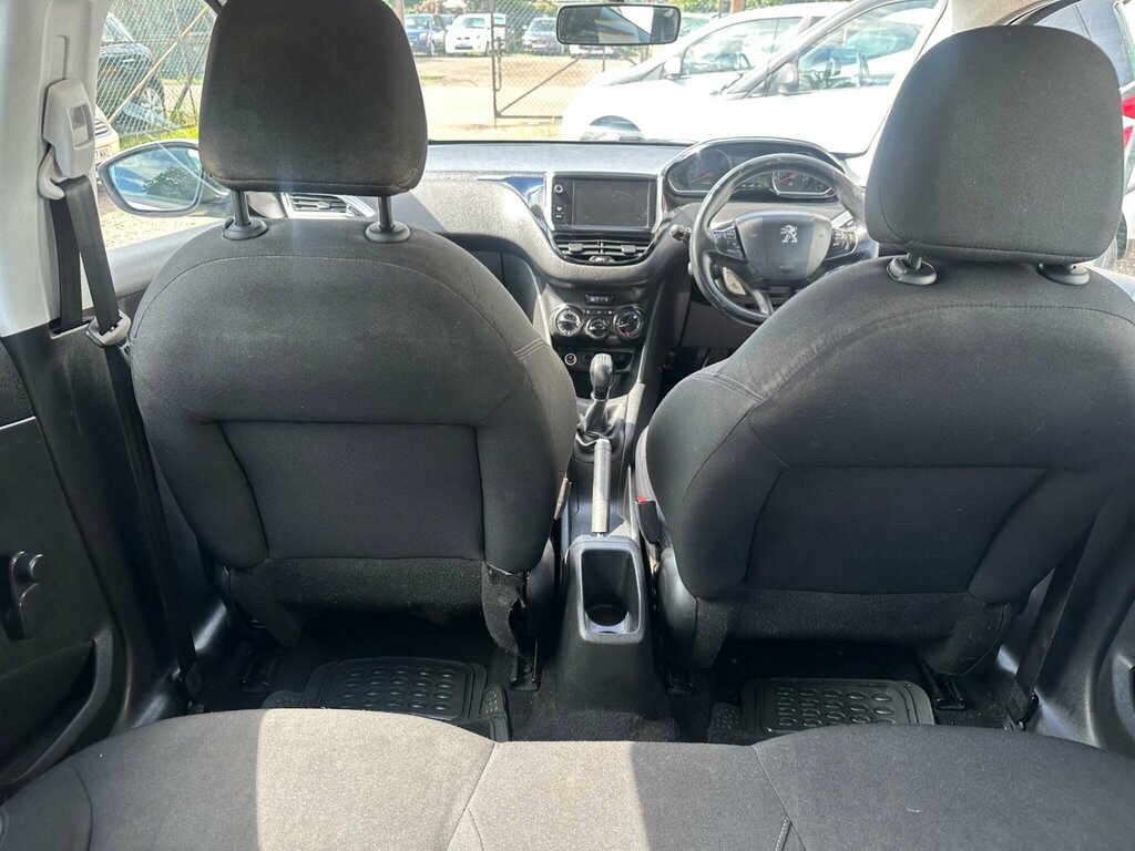 Peugeot 208 Access Black #50
