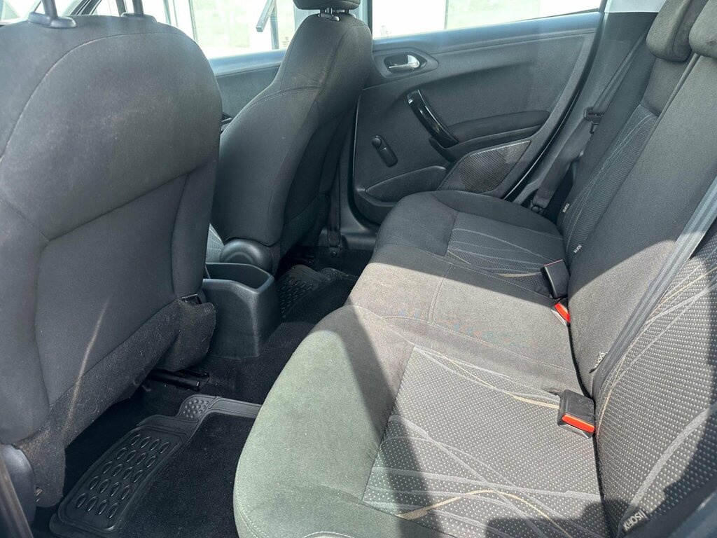 Peugeot 208 Access Black #22