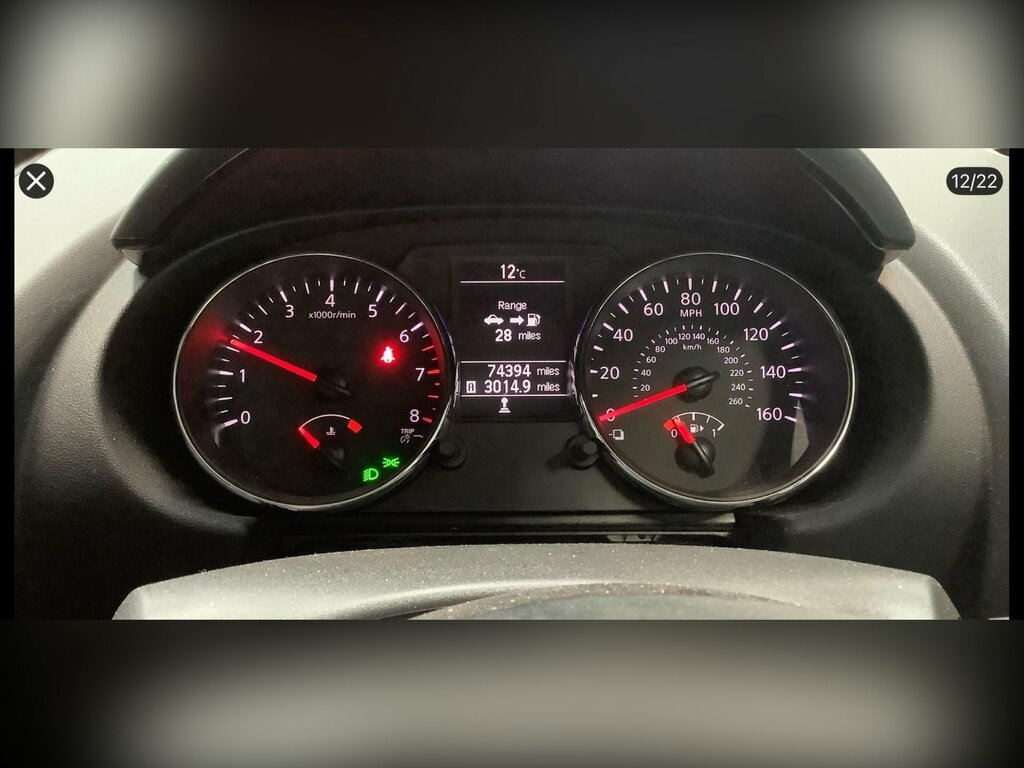 Nissan Qashqai Acenta Black #46