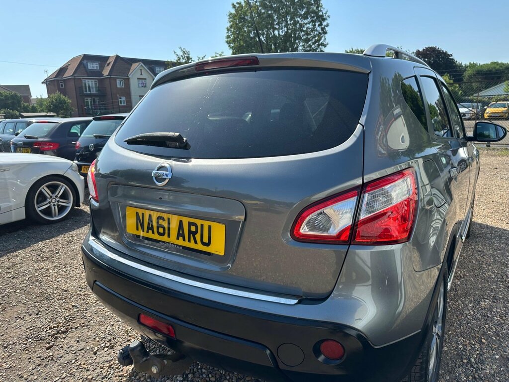 Nissan Qashqai Acenta Black #23