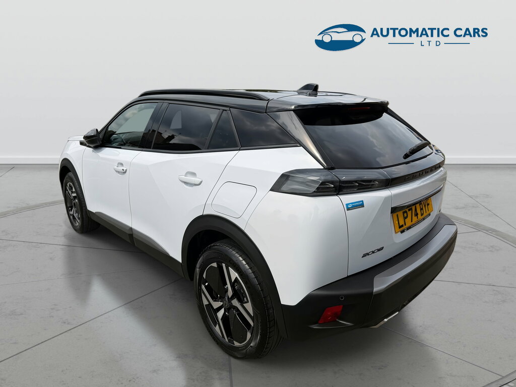 Peugeot 2008 Puretech Eat8 Ss Gt White #3