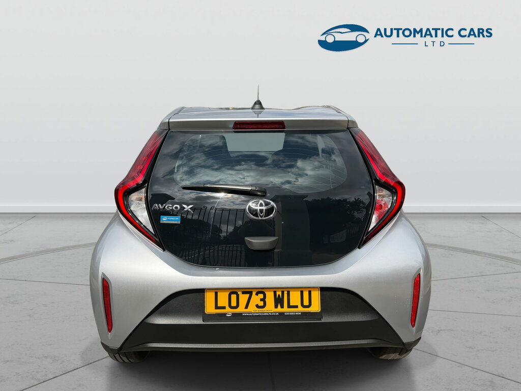 Toyota Aygo X Vvt-i Pure Silver #6