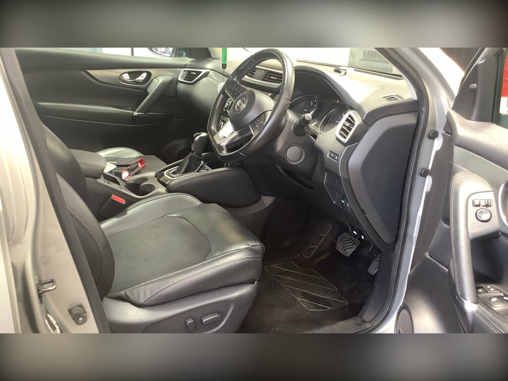 Nissan Qashqai 1.5 Dci Tekna Suv Dct Euro 6 Ss NM19BSU Silver #2