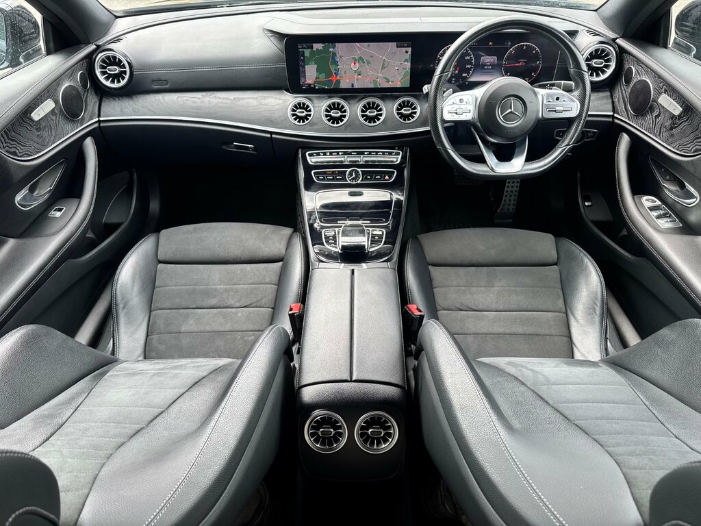 Mercedes-Benz E Class 2.0 E220d Amg Line Coupe G-tronic Euro LR69OTC Black #3