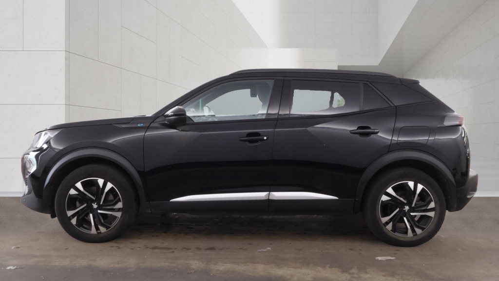 Peugeot 2008 Gt Black #4