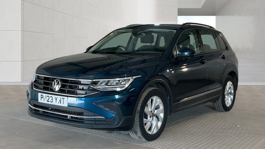 Volkswagen Tiguan 1.5 Life Tsi Dsg PN23YNT Blue #2