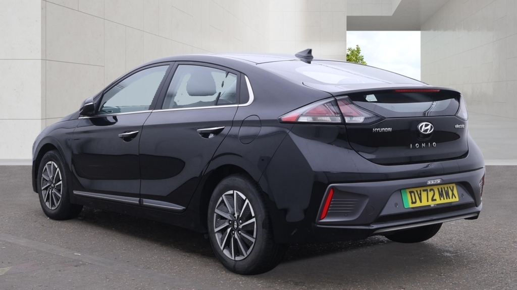 Hyundai Ioniq Premium Black #4