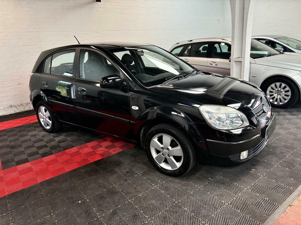 Kia RIO 1.5 Crdi Ls Red Black #4