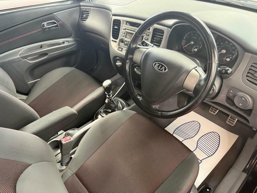 Kia RIO  Silver #9