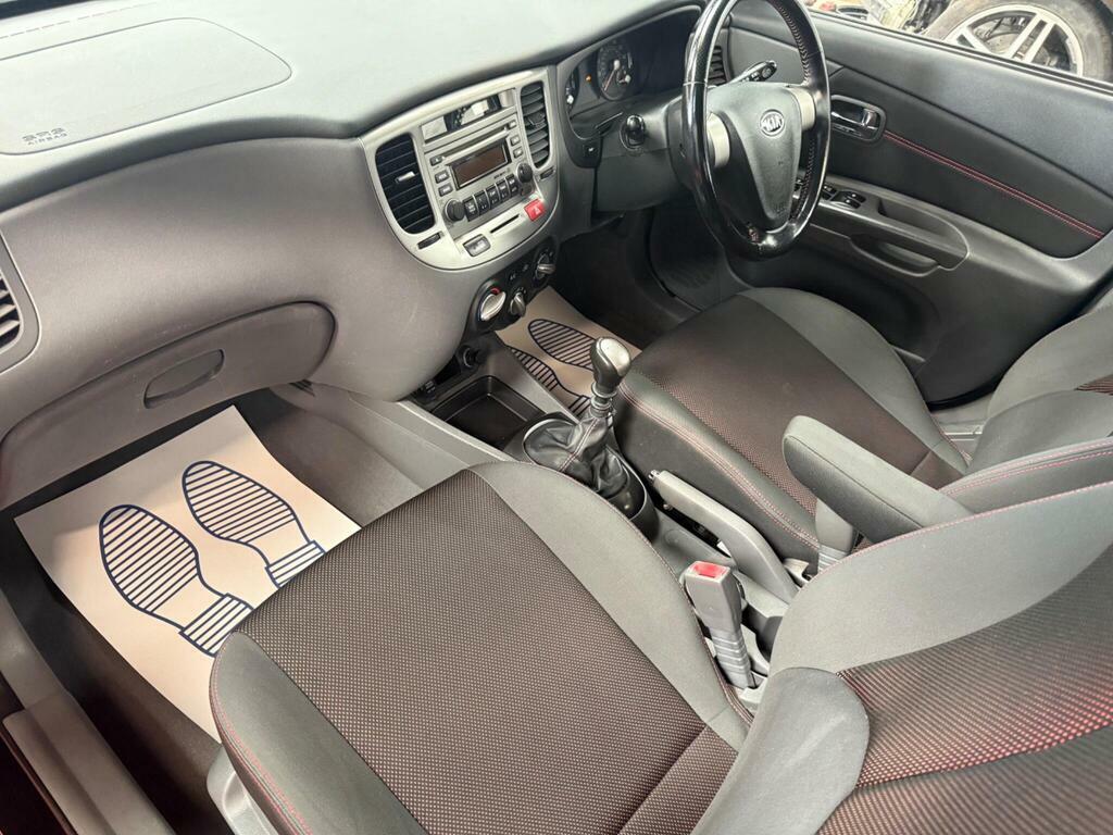 Kia RIO  Silver #11