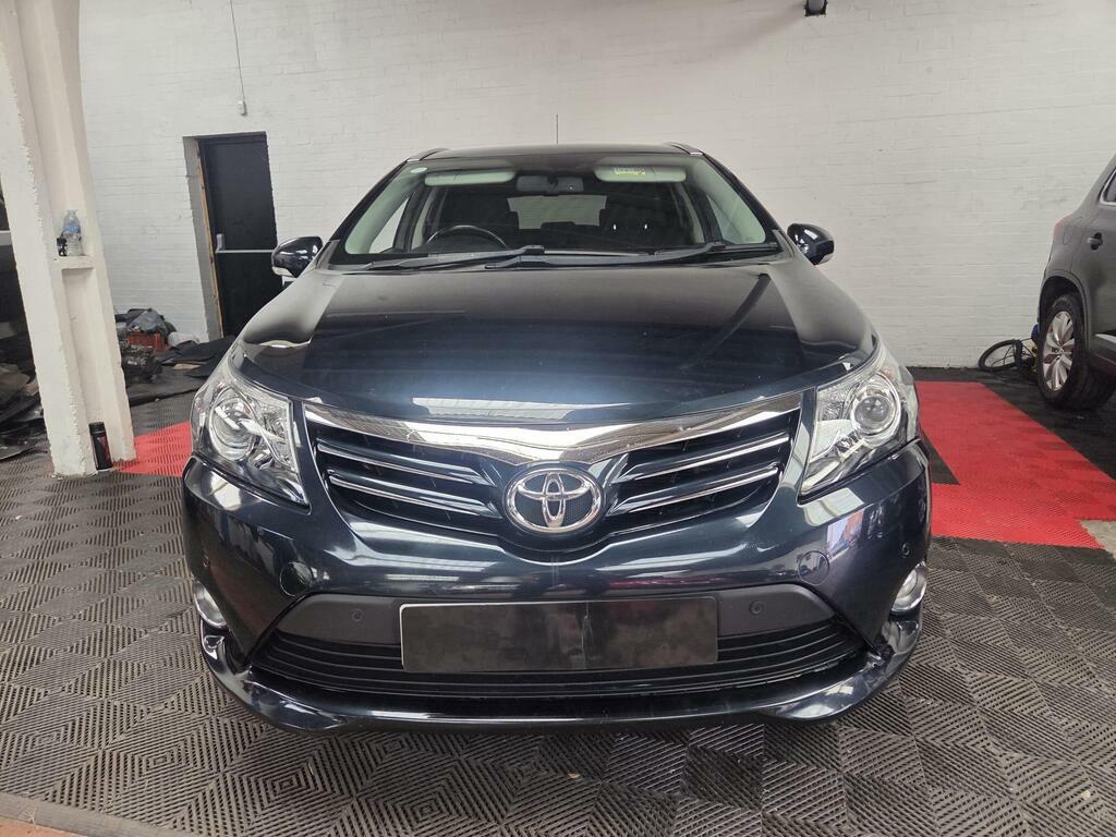 Toyota Avensis 2.0 D-4d Icon Tourer Euro 5 Grey #2