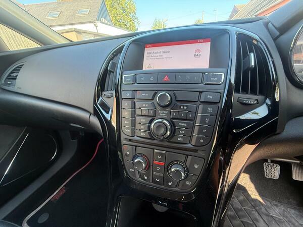 Vauxhall Astra GTC 1.4I Turbo Limited Edition Euro 6 Ss #12