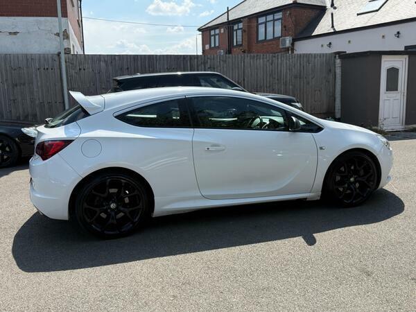 Vauxhall Astra GTC 2.0T Vxr Euro 5 Ss #4