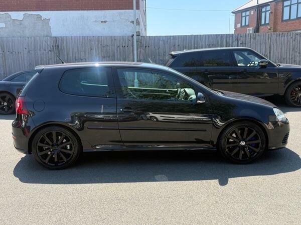 Volkswagen Golf 3.2 V6 R32 Dsg 4Motion #4