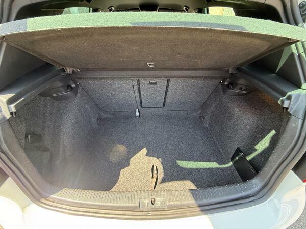 Volkswagen Golf Hatchback White #19