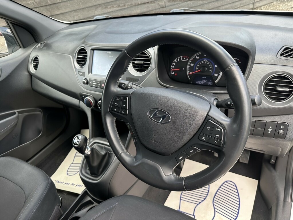 Hyundai I10 1.0 Se Red #8