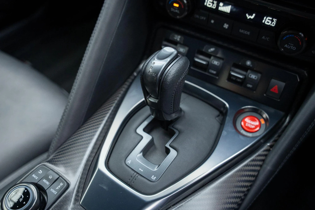 Nissan GT-R 3.8 Recaro Black #40