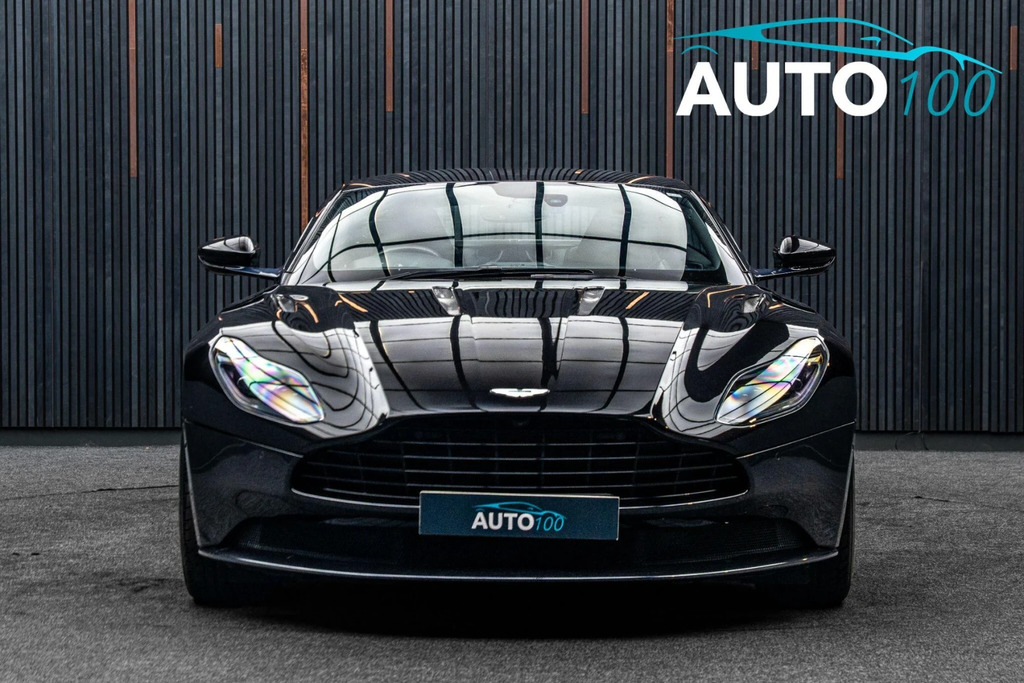 Aston Martin DB11 V8 White #9