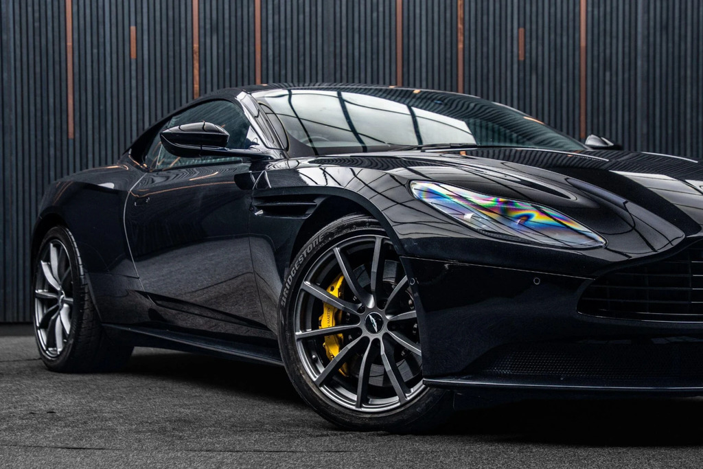 Aston Martin DB11 V8 White #7