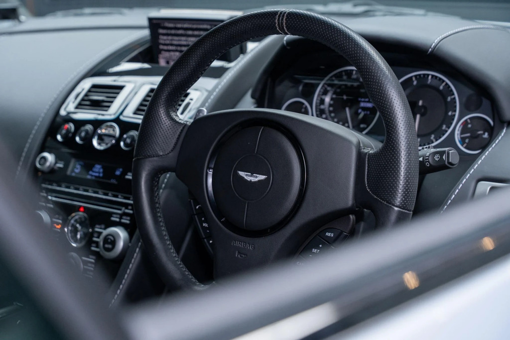 Aston Martin DBS 6.0 V12 Volante T-tronicii Euro 5 Silver #33