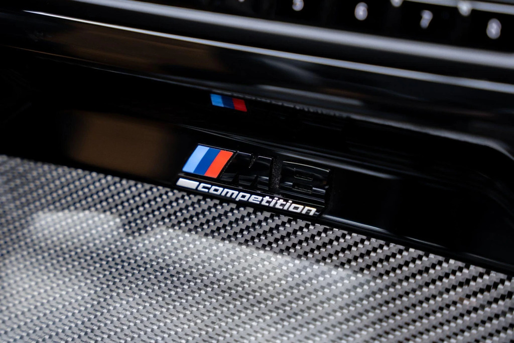 BMW M8 M8 Competition Step Black #31