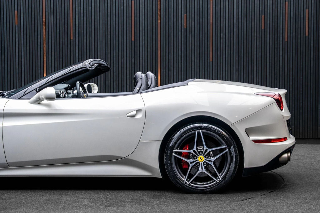 Ferrari California T Hele  #19