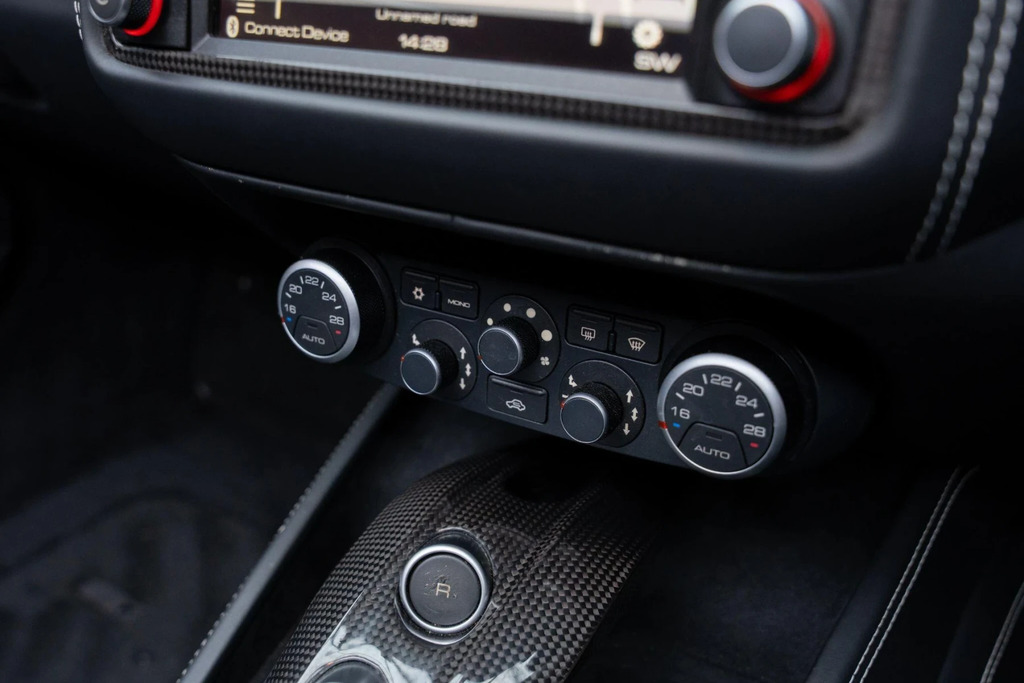Ferrari California T Hele  #24